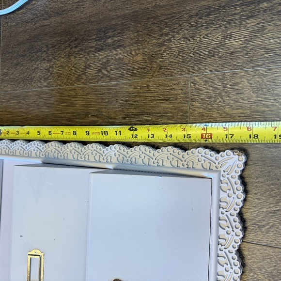 Boho Shabby Chic Light Pink Detailed Engraved Wood PinBoard and Mail Holder - Picture 3 of 5